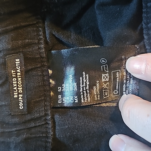 Black shorts - Picture 4 of 6